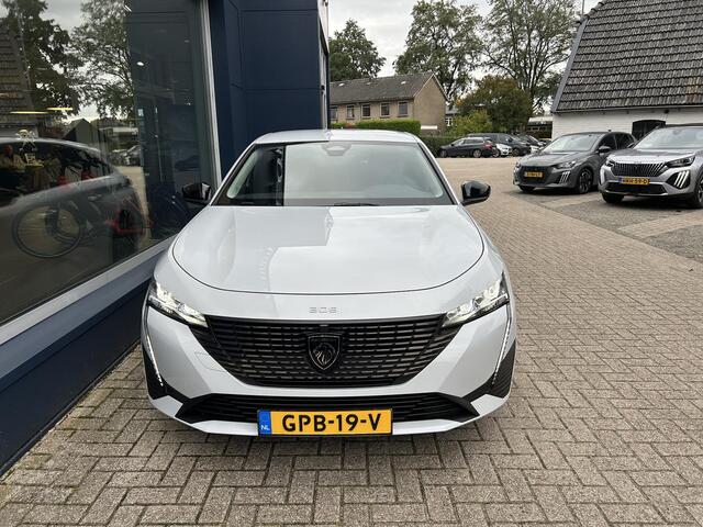Peugeot 308 SW 1.2 Turbo 130 PK Allure | Trekhaak 1250KG | AGR Stoel | Navigatie | Full LED Verlichting | Keyless entry/start | Achteruitcamera | Stoelverwarming | Cruise control | Draadloos apple carplay/android auto.