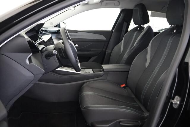 Peugeot 308 1.2 PureTech Allure / LED / Navi / CarPlay / ACC / CAM / AUT