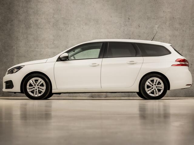 Peugeot 308 SW 1.2 PureTech Sport (PANORAMADAK, APPLE CARPLAY, GROOT NAVI, 360 CAMERA, SPORTSTOELEN, GETINT GLAS, PARKEERSENSOREN, CRUISE, LANE ASSIST, NIEUWE APK, NIEUWSTAAT)