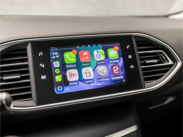 Peugeot 308 SW 1.2 PureTech Sport (PANORAMADAK, APPLE CARPLAY, GROOT NAVI, 360 CAMERA, SPORTSTOELEN, GETINT GLAS, PARKEERSENSOREN, CRUISE, LANE ASSIST, NIEUWE APK, NIEUWSTAAT)