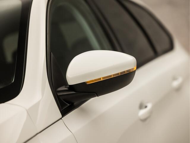 Peugeot 308 SW 1.2 PureTech Sport (PANORAMADAK, APPLE CARPLAY, GROOT NAVI, 360 CAMERA, SPORTSTOELEN, GETINT GLAS, PARKEERSENSOREN, CRUISE, LANE ASSIST, NIEUWE APK, NIEUWSTAAT)