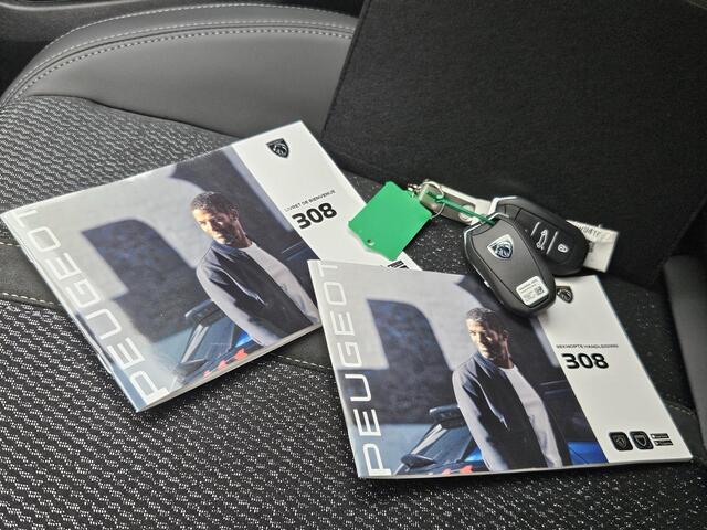 Peugeot 308 GT Hybrid Automaat / Fabrieksgarantie tot 28-3-2027 / 360 Graden Camera / Apple Carplay & Android Auto / Adaptief Cruise Control / Climate Control / Navigatie /