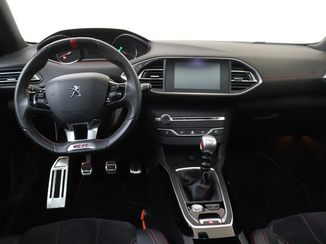 Peugeot 308 1.6 e-THP GTi 270pk | Dealer Onderhouden | Panoramadak | Navigatie | Camera |