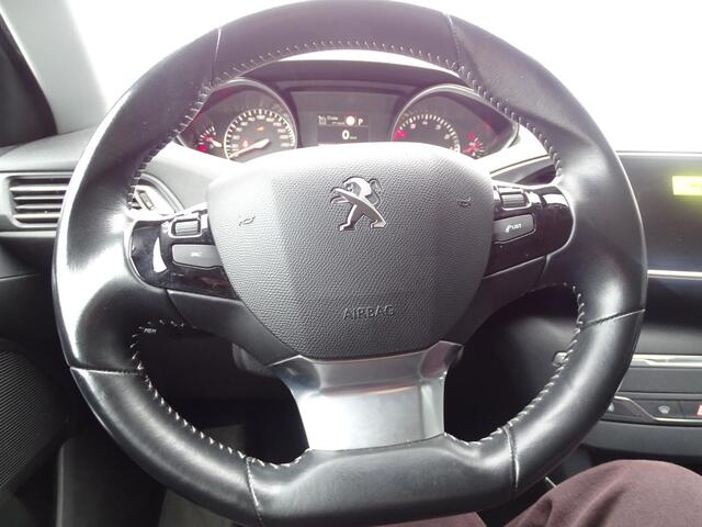 Peugeot 308 1.2 PureTech Allure AUTOMAAT| MULTIMEDIA| NAVIGATIE| AIRCO/ECC|CRUISECONTROL| PARKEERSENSOREN