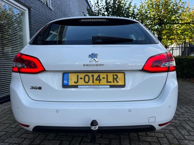 Peugeot 308 SW 1.2 Active Pack 110pk + Lmv + Navi + Pdc - 09/ 2020