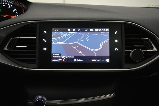 Peugeot 308 SW 1.2 PureTech Blue Lease Premium Pano Cam Navi Key-less