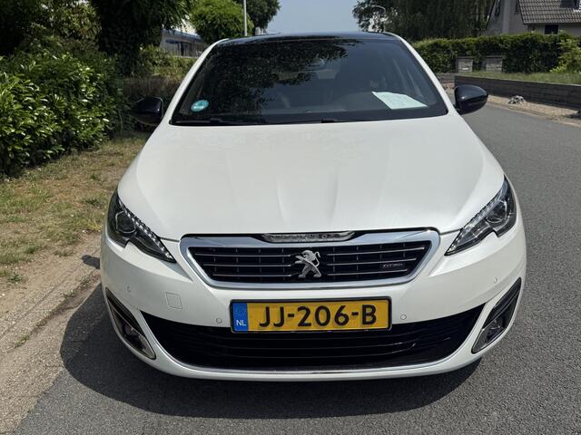 Peugeot 308 1.2 130PK GT-lineoPanooTrekhaak