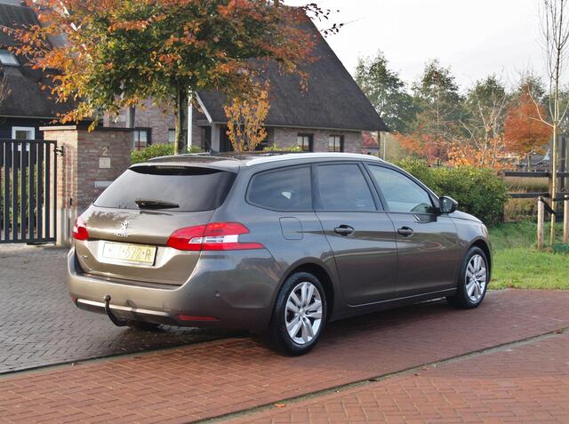 Peugeot 308 SW 1.2 PureTech Blue Lease Executive | Nieuwe Motor | Panoramadak | Apple Carplay | Trekhaak |