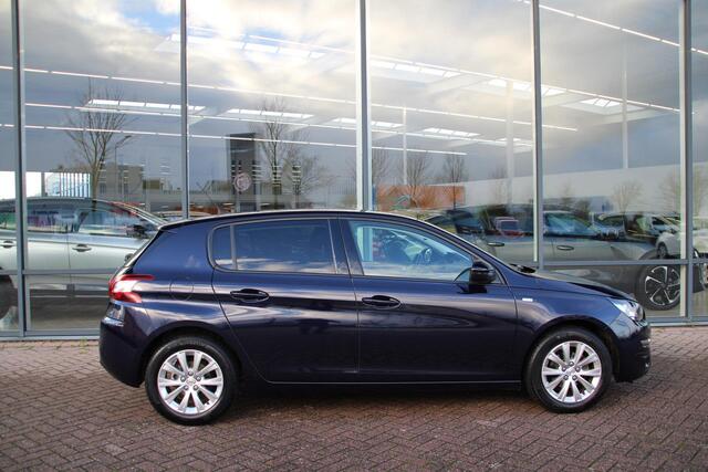 Peugeot 308 1.2 PureTech 110pk Style Airco Navi Trekhaak Dealer onderhouden