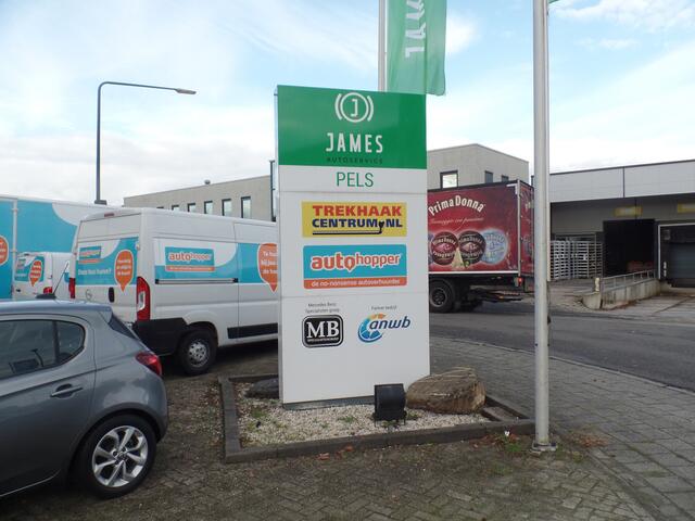 Peugeot 308 SW 1.2 PureTech Blue Lease Premium, Automaat!! Full options, Navigatie, Achteruitrijcamera, Cruise controle, Clima controle, Deels leder, Stoelverwarming, Panorama dak, Pdc, Lm velgen 16'', Trekhaak, Nederlandse auto!! Bovag afleverpakket 695,-