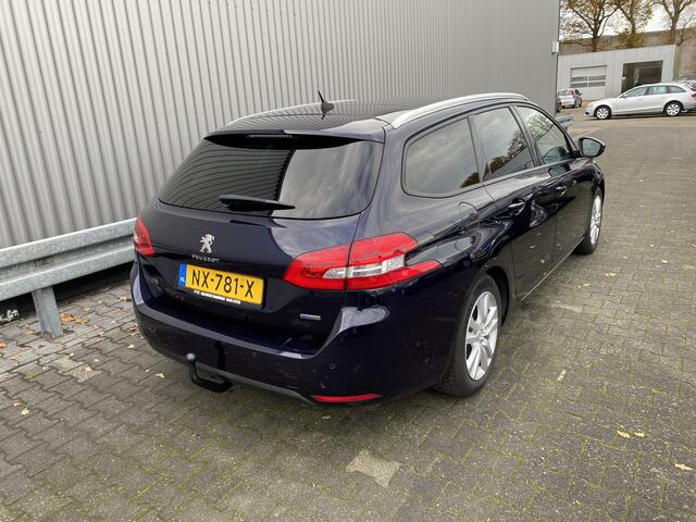 Peugeot 308 SW 1.2 PureTech Blue Lease Executive Clima, Pano, Navi, CC, PDC, LM, Trekh, nw. APK - Inruil Mogelijk -