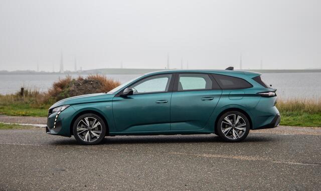 Peugeot 308 SW 1.6 HYbrid 180 Allure Pack Business AIRCO / CRUISE CONTROLE / CARPLAY / PLUG IN HYBRID / STOELVERWARMING