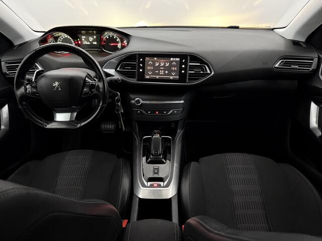 Peugeot 308 1.2 PureTech Tech Edition Half leder, Navi, Parkeersensoren, Cruise control, A start stop, Clima, Navi, Lichtmetalen velgen