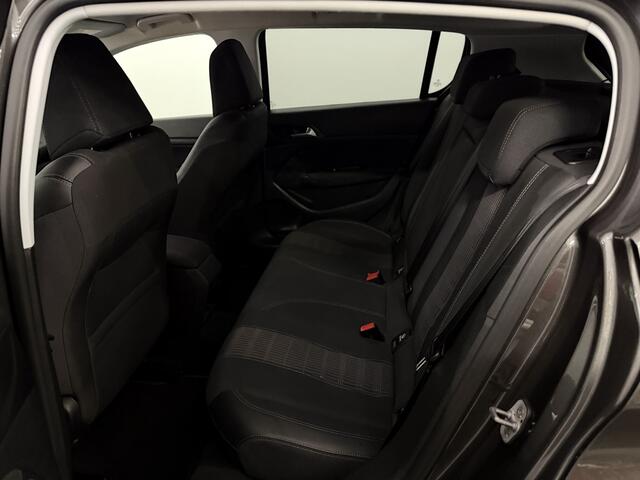 Peugeot 308 1.2 PureTech Tech Edition Half leder, Navi, Parkeersensoren, Cruise control, A start stop, Clima, Navi, Lichtmetalen velgen