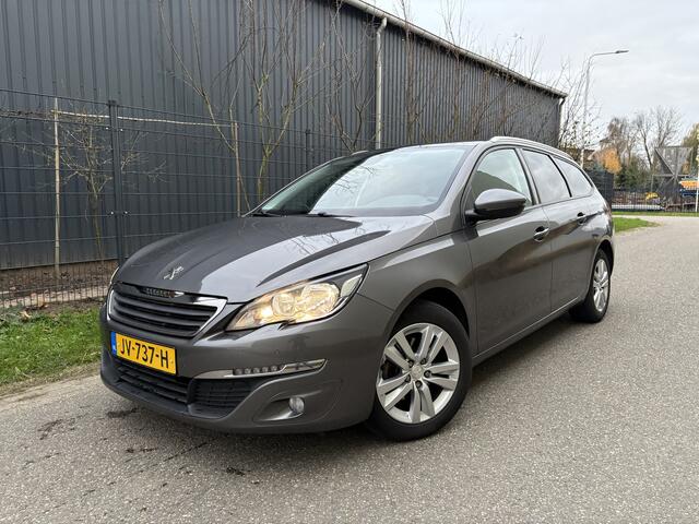 Peugeot 308 SW 1.2 PureTech Blue Lease Executive / NAVI / CRUISE / PANORAMADAK