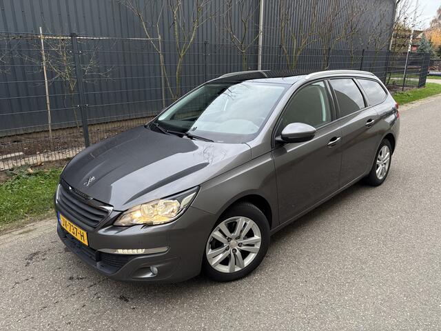 Peugeot 308 SW 1.2 PureTech Blue Lease Executive / NAVI / CRUISE / PANORAMADAK