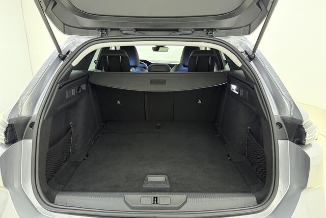 Peugeot 308 SW 1.2 PureTech Allure 130 PK | Automaat | Trekhaak + verhoogd laadvermogen | Camera | Parkeersensor | Mirror Screen | Apple Carplay | Licht Metalen Velgen | Cruise Control | 1e eigenaar