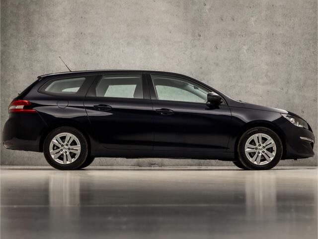 Peugeot 308 SW 1.2 PureTech Sport (NAVIGATIE, PARKEERSENSOREN, LM VELGEN, SPORTSTOELEN, CRUISE, BLUETOOTH, NIEUWSTAAT)