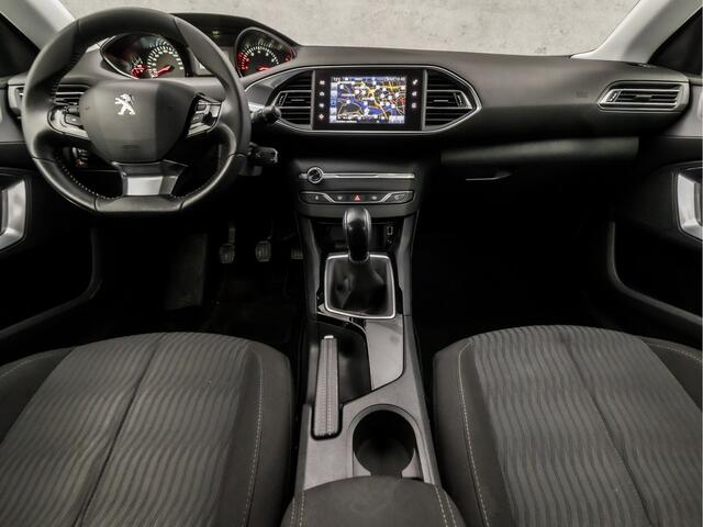 Peugeot 308 SW 1.2 PureTech Sport (NAVIGATIE, PARKEERSENSOREN, LM VELGEN, SPORTSTOELEN, CRUISE, BLUETOOTH, NIEUWSTAAT)