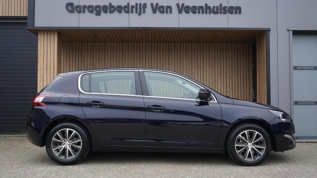 Peugeot 308 1.2 131pk 5Drs PureTech Allure *LEES TEKST* LED Navi Clima Trekhaak 16inch LM *NL auto* Dark Blue Metallic
