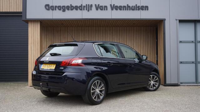 Peugeot 308 1.2 131pk 5Drs PureTech Allure *LEES TEKST* LED Navi Clima Trekhaak 16inch LM *NL auto* Dark Blue Metallic