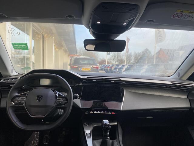 Peugeot 308 1.2T 130pk Allure | Achteruitrijcamera | Apple carplay | Navigatiesysteem | Parkeersensoren voor en achter | Electronic climate control