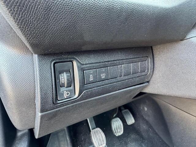 Peugeot 308 1.2 PureTech Blue Lease Executive | Airco | Panoramadak | Cruise control | Elektrische ramen | APK tot 01-10-2025 | NAP |