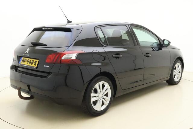 Peugeot 308 1.2 PureTech Blue Lion 110pk | Navigatie | Climate Control | Panoramadak | Trekhaak | Weinig Kilometers | Dealeronderhouden