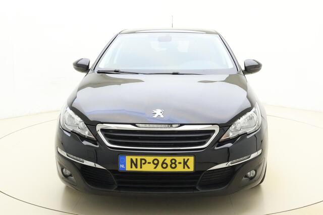 Peugeot 308 1.2 PureTech Blue Lion 110pk | Navigatie | Climate Control | Panoramadak | Trekhaak | Weinig Kilometers | Dealeronderhouden