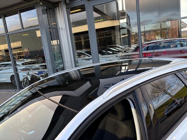 Peugeot 308 1.2 PURET.BLUE L. EXECUTIVE 110 PK PANO AIRCO NAVI PDC