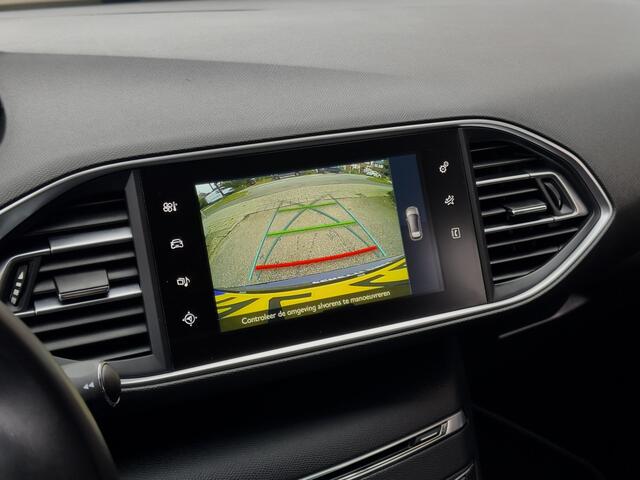 Peugeot 308 1.2 Allure LEDER NAVI CAMERA LED LMV PDC