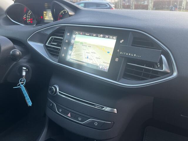 Peugeot 308 1.6 BlueHDi Achteruitrijcamera Panoramadak 2017
