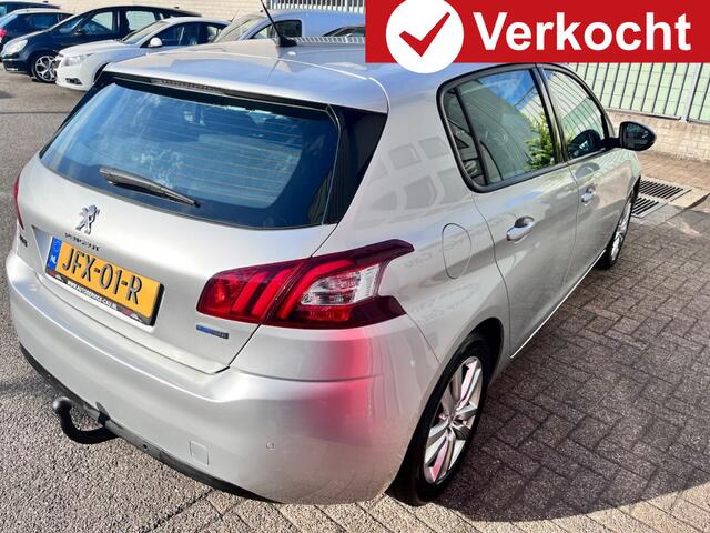 Peugeot 308 1.2 110PK Navi|Trekhaak|Clima|LED|17inch