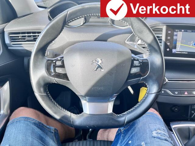 Peugeot 308 1.2 110PK Navi|Trekhaak|Clima|LED|17inch