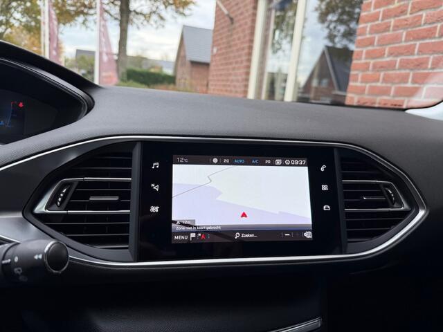 Peugeot 308 SW 1.2 PureT.Blue L. Allure TREKHAAK / DIGI DASH / CAMERA / PDC / L