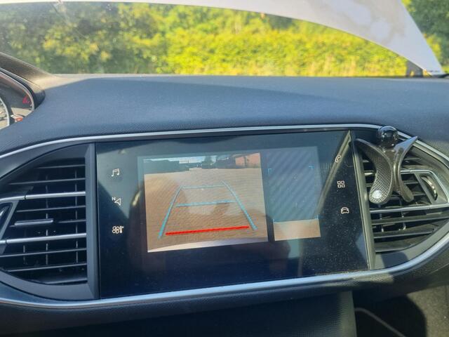 Peugeot 308 SW Puretech 130 GT Line Pano