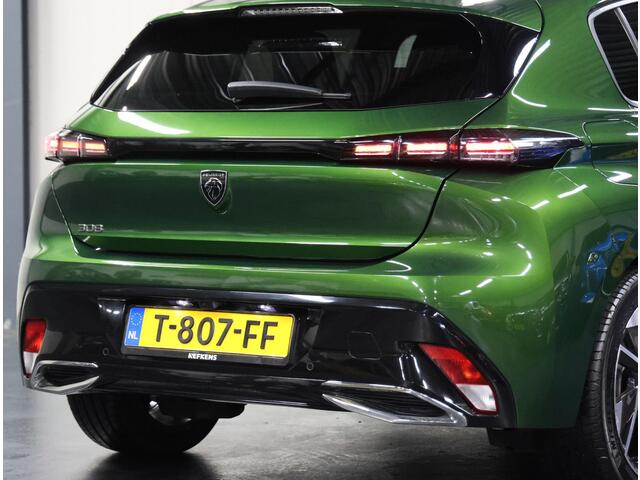 Peugeot 308 130PK Allure | AppleCarPlay/AndroidAuto | Adaptive Cruise Control | LEER/Stof | Camera | Keyless | LED lampen | Navigatie | 17"LMV | Armsteun | Keyless | Privacy Glass | Isofix |