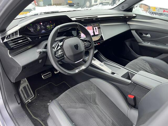 Peugeot 308 SW 1.2 130pk GT. Panodak, Camera, Navi, Half Leer, 18"LMV, Matrix Led Koplampen