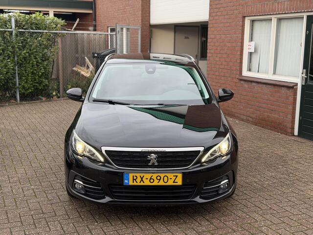 Peugeot 308 SW 1.2 PureTech Blue Lease Executive NIEUWE KOPPELING VLIEGWIEL