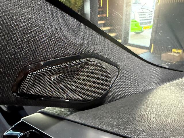 Peugeot 308 1.2 PureTech GT Pack Business Pano|360|Navi|Massage