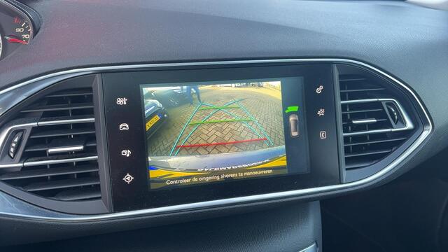 Peugeot 308 SW 1.6 BlueHDI Blue Lease Premium Pack FULL LED / PANORAMADAK / CAMERA / DEALER OH / NAVI / CLIMA / PDC / BLUETOOTH / CRUISE / NL-AUTO