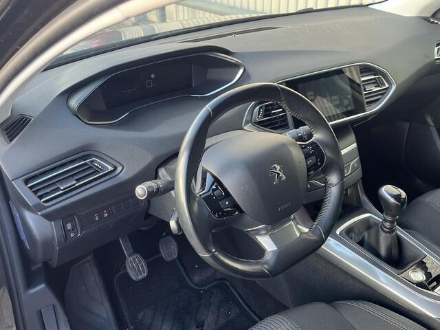 Peugeot 308 SW 1.2 PureTech Blue*ACC*CAM*NAVI*ECC*TEL*CARPLAY*