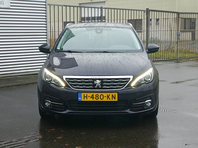 Peugeot 308 SW 1.2 PureTech Blue Lease Premium Staat in Hoogeveen