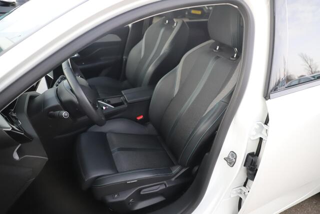 Peugeot 308 1.2 PureTech Allure Pack Business 131PK Half Leder Virtual Cockpit AGR Stoelen 17 inch Navigatie Achteruitrijcamera Carplay Android