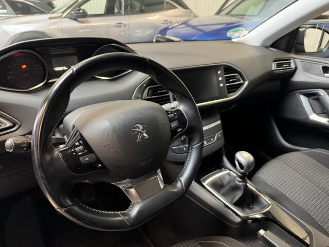 Peugeot 308 SW 1.2 PureTech Blue Lease Premium / NAVI / CRUISE / CAMERA /