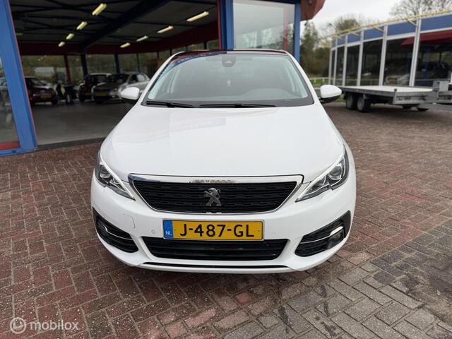 Peugeot 308 1.2 PureTech Blue Lease Executive APPLE CARPLAY!