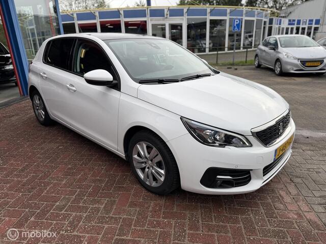 Peugeot 308 1.2 PureTech Blue Lease Executive APPLE CARPLAY!