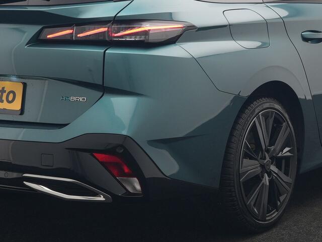 Peugeot 308 SW 1.6 Plug In Hybrid GT Pack Business 225pk Dealer O.H. PHEV | Panodak | Adaptive Cruise | 360 Camera | Lederen Sportstoelen Massage & Memory | Focal Sound | Stoelen & Stuur Verwarmd | Sfeerverlichting | Apple Carplay | Keyless | Navigatie | DAB |