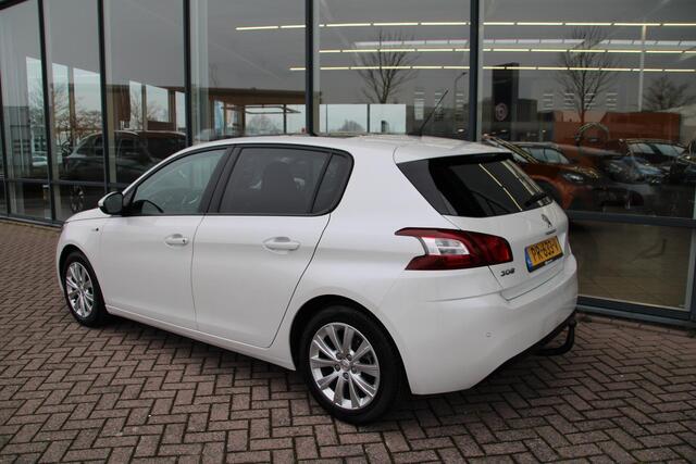 Peugeot 308 1.2 PureTech 110pk Style Airco Navi Panoramadak Dealer onderhouden
