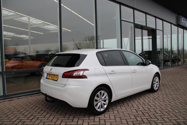 Peugeot 308 1.2 PureTech 110pk Style Airco Navi Panoramadak Dealer onderhouden